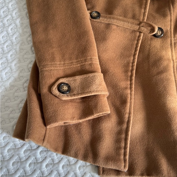 Chic Camel Colored Utility Coat - Picture 5 of 9